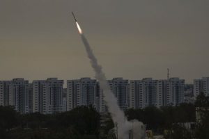 Як Ізраїль зміг збити понад 300 ракет та БПЛА Ірану — аналіз CNN