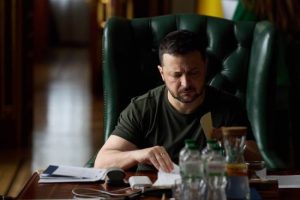 Зеленський звернувся до українців наприкінці дня 23 квітня: про що важливе сказав