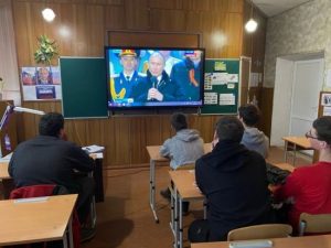 Заручники ситуації: студентів у Маріуполі “зомбують” під наглядом російських кураторів