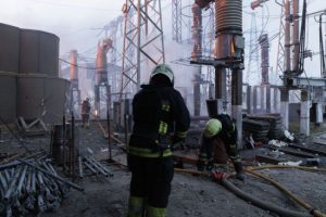 Росія змінює тактику ударів по електростанціях України, під загрозою нові міста – Financial Times
