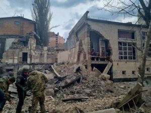 Обстріли Ізраїлю та України: як на це реагує світ та яка реакція західного суспільства