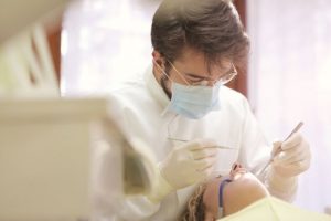 Науковці дослідили зуби бронзового віку і виявили причину поширеності карієсу у наш час – фото