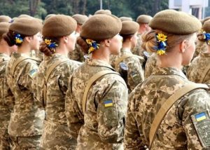“Може статися так, що всі громадяни будуть змушені ставати до зброї”, – ексречник Генштабу про мобілізацію жінок