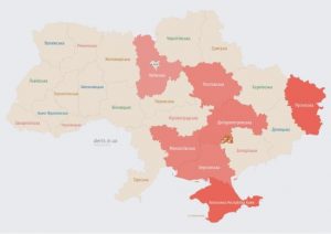 Ворожі безпілотники кружляють Україною: куди рухаються 18 квітня 2024 року