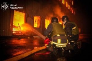 Ракетний удар РФ по складах “Нової пошти” в Одесі: у компанії прокоментували