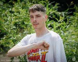 Британець 8 днів йшов пішки з Будапешта до Ужгорода, аби приєднатися до ЗСУ