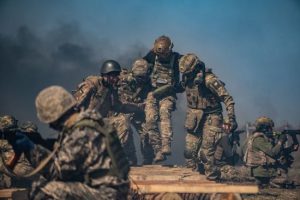 “Є мотивовані й готові служити”: нардеп – про підготовку в Польщі загонів з українців за кордоном