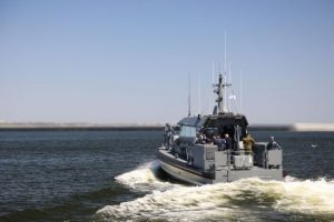 ВМС України отримали поповнення: два катери стали до служби (фото)