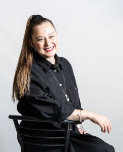 43-річна Віталіна Біблів показалася з обручкою та відповіла, чи вийшла заміж