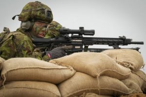 Ще одна країна НАТО обговорює відправлення своїх військ до України