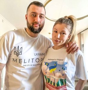Альона Омаргалієва зізналась, чим на фронті займається її чоловік Тамерлан: “Він їздить на “нуль”
