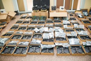 З Вінницької громади на східний напрямок відправили ще 240 FPV-дронів, 4 Mavic3T та 4 тепловізори