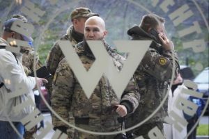 “Хлопчики повертаються додому”: у РФ “вагнерівці” зібрали банду та займалися вимаганням