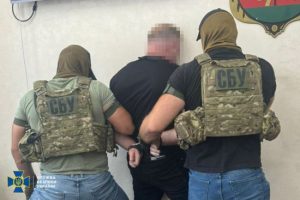 СБУ та Нацполіція затримали мера, який займався рекетом на Одещині: деталі