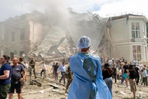 Атака РФ на “Охматдит”: нові дані від МОЗ про загиблих, поранених та руйнування (фото)