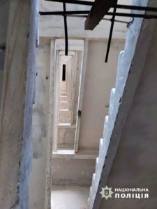 В Одесі 13-річна дівчинка загинула на території закинутого санаторію: як це сталося