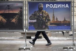 У Маріуполі примусово мобілізують українських чоловіків на війну: що відомо