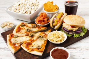Вчені назвали продукти, від яких швидко старіють: ця їжа провокує появу зморшок на обличчі