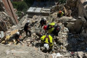 Потужний удар по Дніпру 3 липня: кількість жертв знову зросла