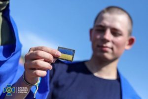 Обмін полоненими у День Незалежності: з’явилися перші фото і відео