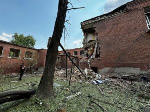 Обстріл Покровська на Донеччині: зруйновано будинок, є загиблий та поранені