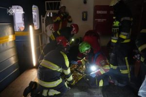 У Києві чоловік впав під потяг метро: він втратив ногу