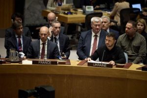 “Потрібна лише рішучість”: Зеленський в ООН розповів, що приведе Україну до миру