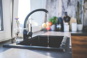 Якість річкової води біля Києва: у “Київводоканалі” повідомили про єдиний ризик для українців