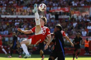 “Жирона” з Циганковим розгромно програла “Барселоні” в матчі чемпіонату Іспанії (відео)