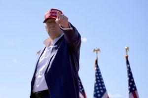 Трамп обіцяє масову депортацію мігрантів, які нібито їдять собак та котів