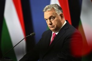 Орбан порівняв Зеленського і Путіна: “Вони хочуть воювати”