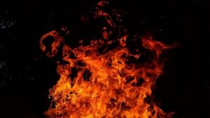 В Ірані спалахнув нафтопереробний завод