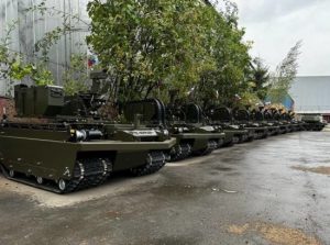 У Росії показали нову партію бойових роботів “Кур’єр”: що це за зброя (фото)