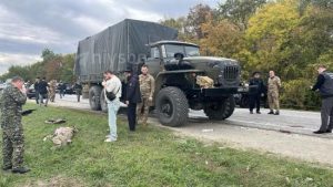 У Чечні розстріляли колону Росгвардії: одного військового знищено (відео)