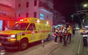 Теракт у Тель-Авіві: двоє невідомих влаштували бійню у трамваї