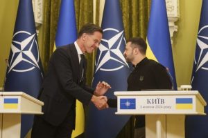 “В нас немає альтернативи”: Зеленський прокоментував заяви про створення Україною ядерної зброї