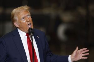 Трамп звинуватив Зеленського в початку війни: нова скандальна заява