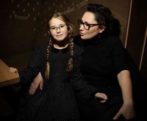 Олена Мозгова зізналась, як 9-річна донька від Аксельрода розчулила її до сліз