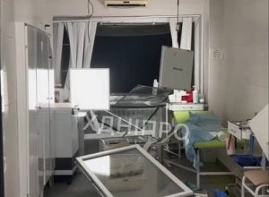 Росіяни завдали ракетного удару по Дніпру: загинуло двоє жінок, пошкоджено лікарню (відео)