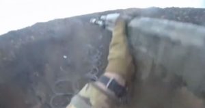 Жодного шансу: український боєць показав кадри зачистки ворожих позицій (відео)