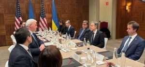 Зброя та виробництво нових озброєнь: Сибіга обговорив з Блінкеном час та обсяги допомоги Україні