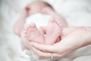 У Луцьку під час ракетного удару в укритті народилося немовля (фото)