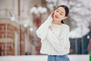 Які речі мають обов’язково бути в гардеробі кожної жінки взимку 2024/2025