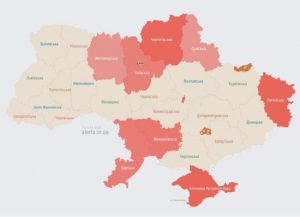 Ворожі безпілотники знову атакують Україну: мапа тривог
