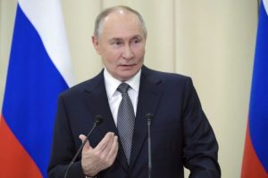Путін назвав країну, яка може стати майданчиком для переговорів
