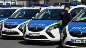 Молодик намагався відкрити пляшку пива газовим балончиком: які наслідки мала “геніальна ідея”