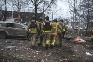 Кількість загиблих у Сумах зросла: під завалами будинку знайшли тіло жінки