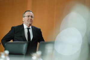 Міністр оборони Німеччини вказав на єдиний ключ до закінчення війни в Україні