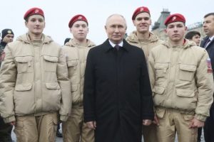 Чому Путін не закінчує війну в Україні: Єрмак розповів про оточення господаря Кремля
