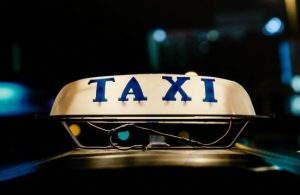 У Варшаві побили таксиста-білоруса, прийнявши його за українця